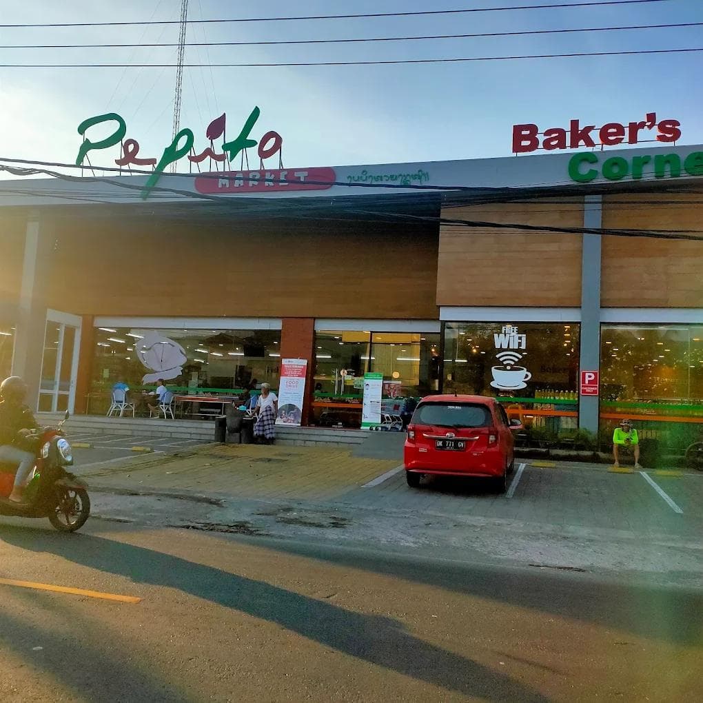 Pepitos is the local supermarket in Lovina